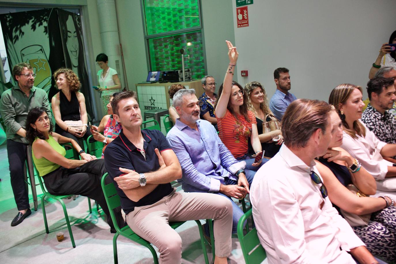 Subasta benéfica de arte, en imágenes