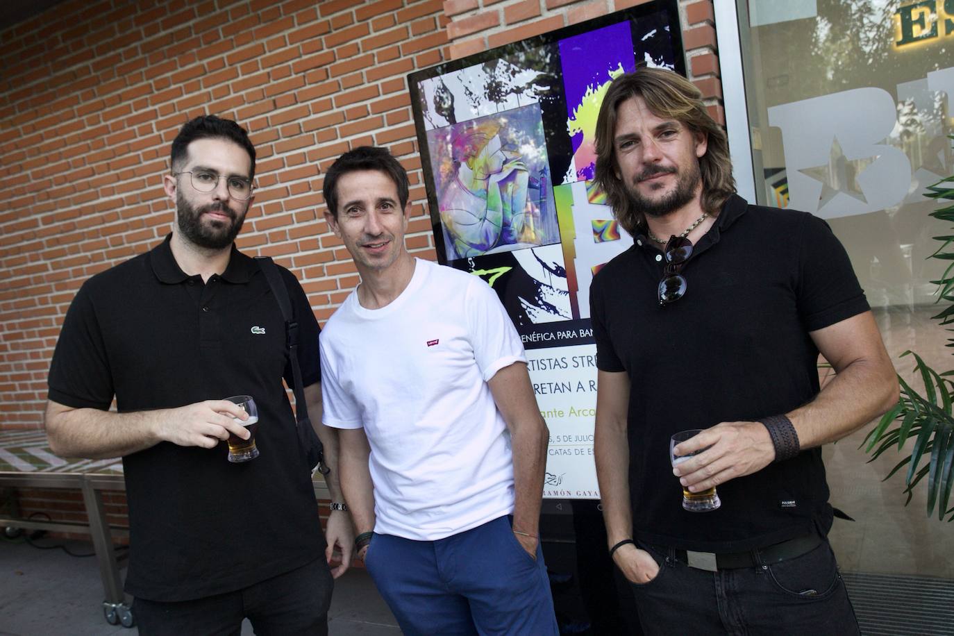 Subasta benéfica de arte, en imágenes