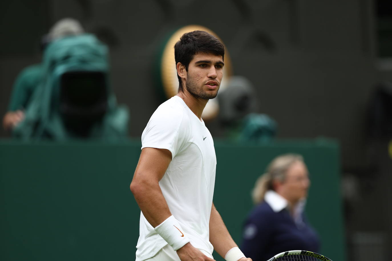 El partido entre Carlos Alcaraz y Jarry en Wimbledon, en imágenes