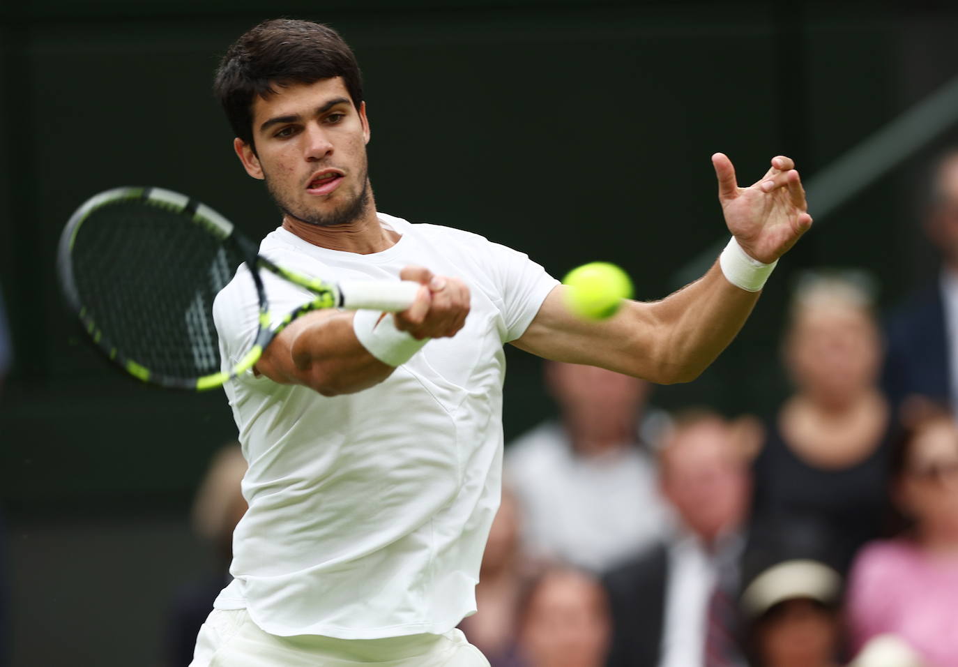 El partido entre Carlos Alcaraz y Jarry en Wimbledon, en imágenes