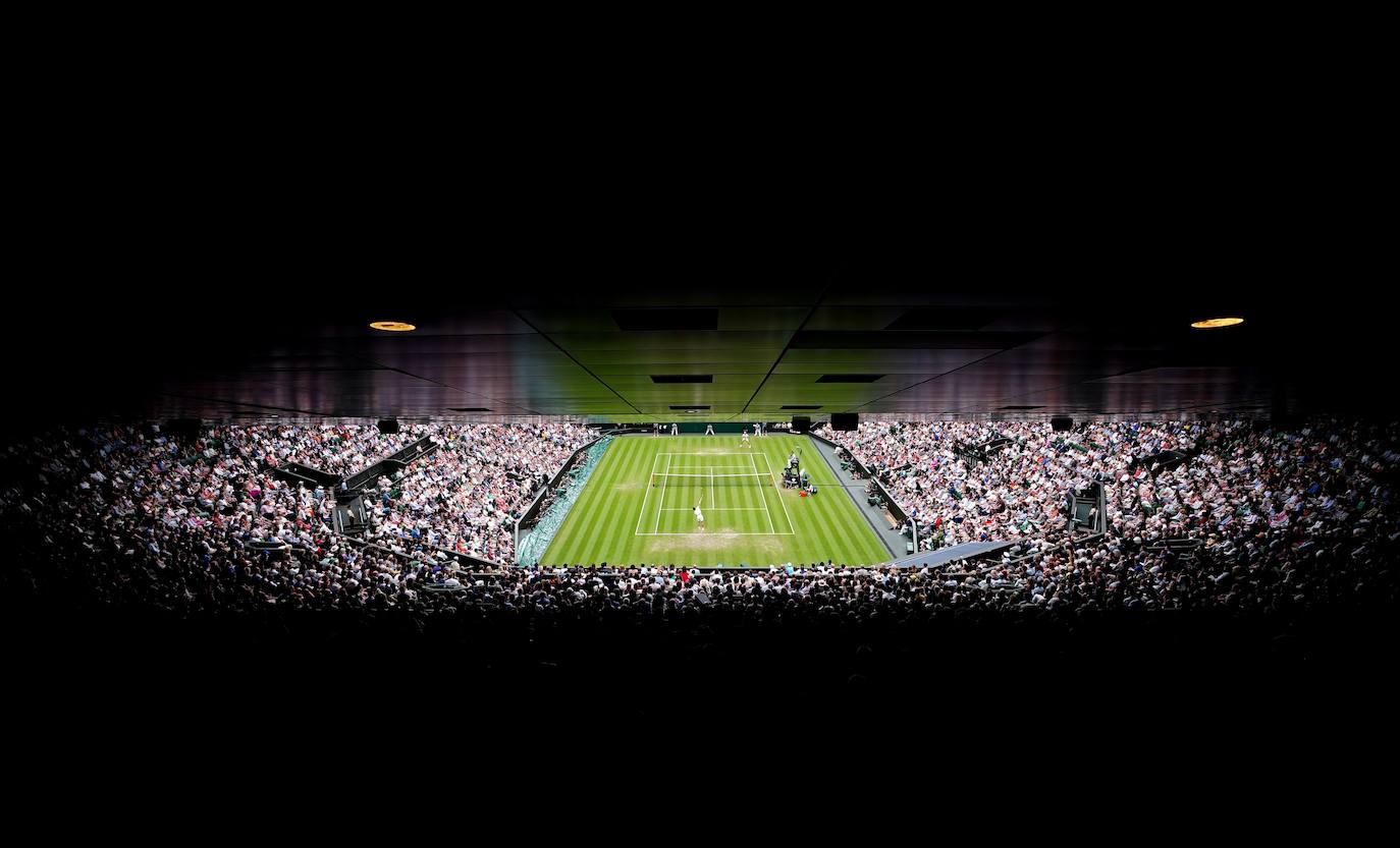 El partido entre Carlos Alcaraz y Jarry en Wimbledon, en imágenes