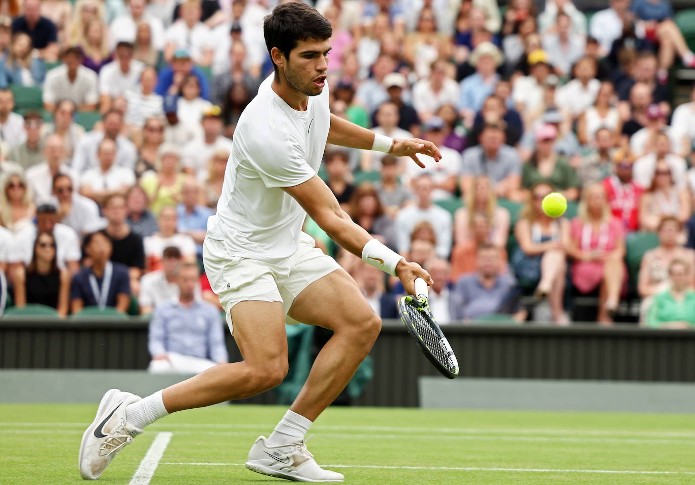 El partido entre Carlos Alcaraz y Jarry en Wimbledon, en imágenes