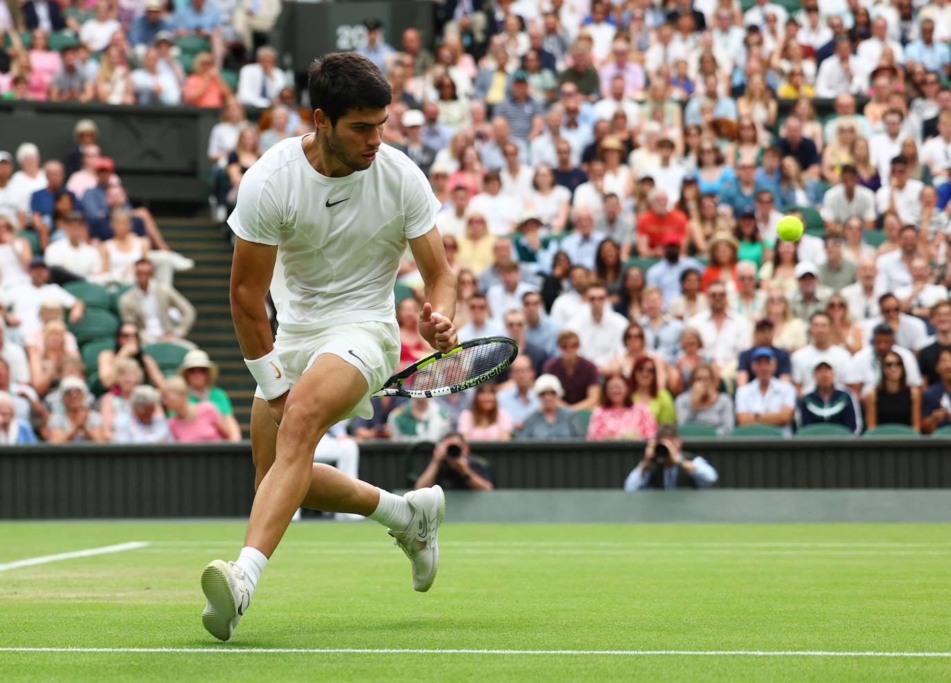 El partido entre Carlos Alcaraz y Jarry en Wimbledon, en imágenes