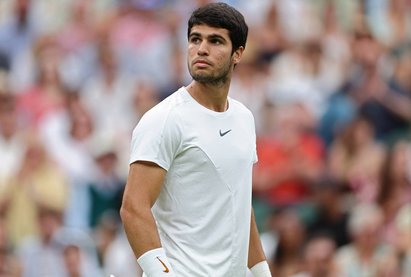 El partido entre Carlos Alcaraz y Jarry en Wimbledon, en imágenes