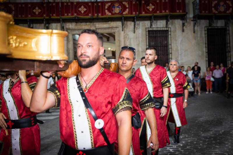 Así ha sido la ofrenda de flores a las Santas Justa y Rufina