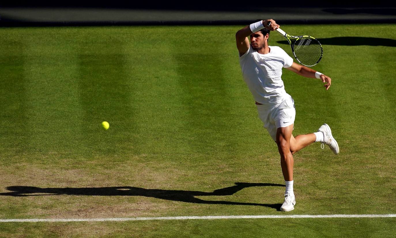 Las imágenes del partido Alcaraz-Rune en Wimbledon