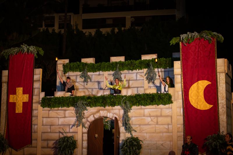 Teodomiro entrega el castillo y la Armengola lo reconquista