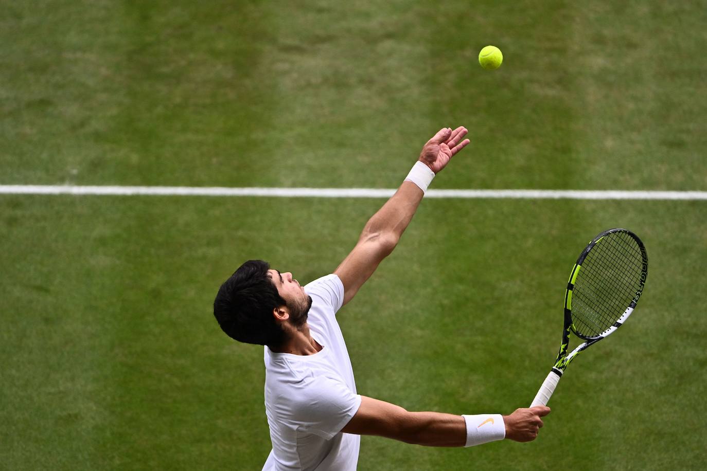 La final de Wimbledon entre Carlos Alcaraz y Novak Djokovic, en imágenes