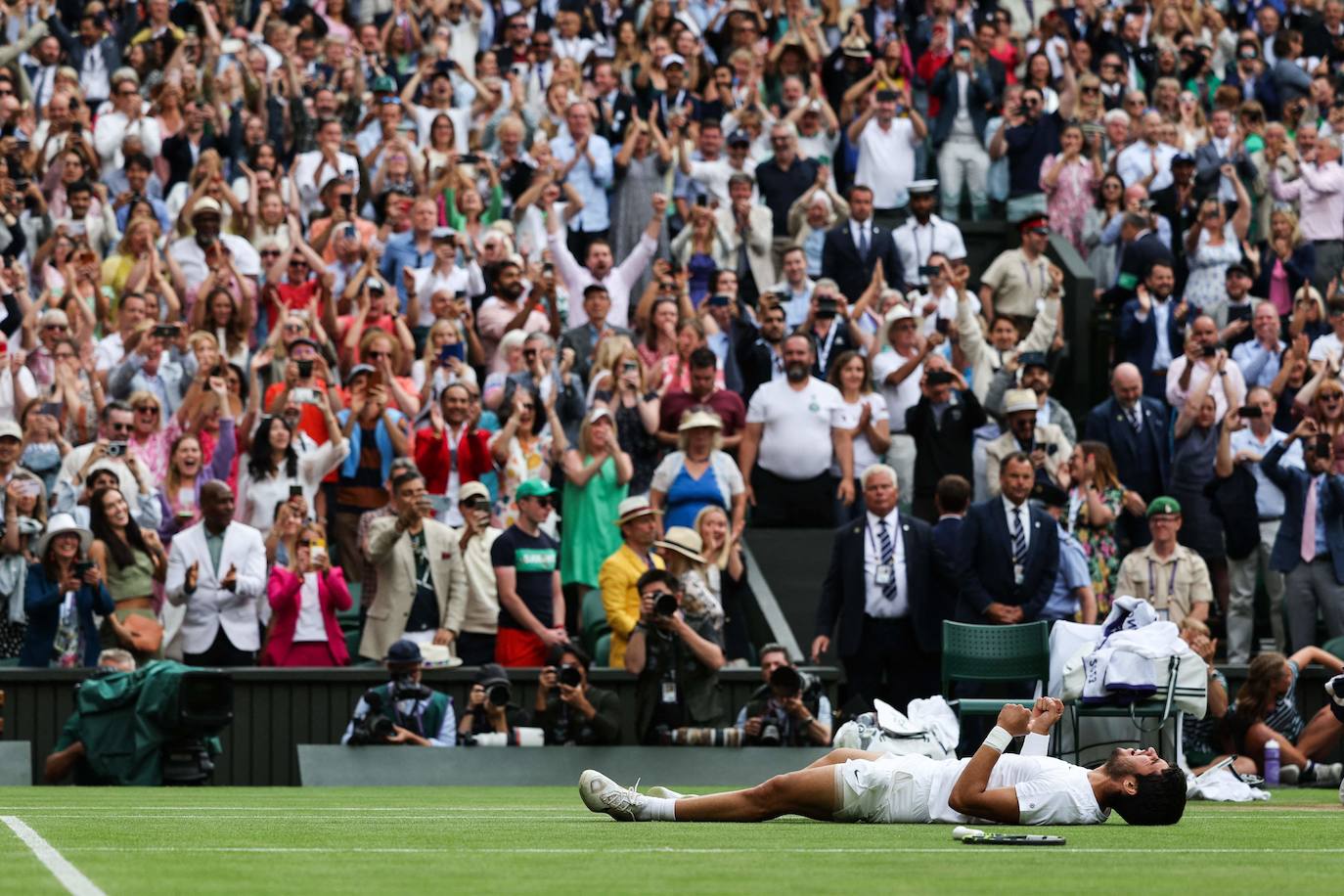 La final de Wimbledon entre Carlos Alcaraz y Novak Djokovic, en imágenes