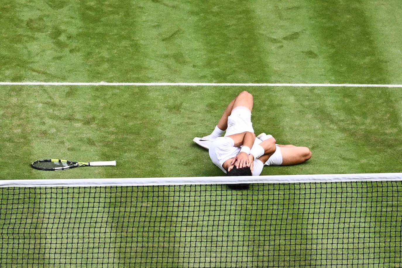 La final de Wimbledon entre Carlos Alcaraz y Novak Djokovic, en imágenes