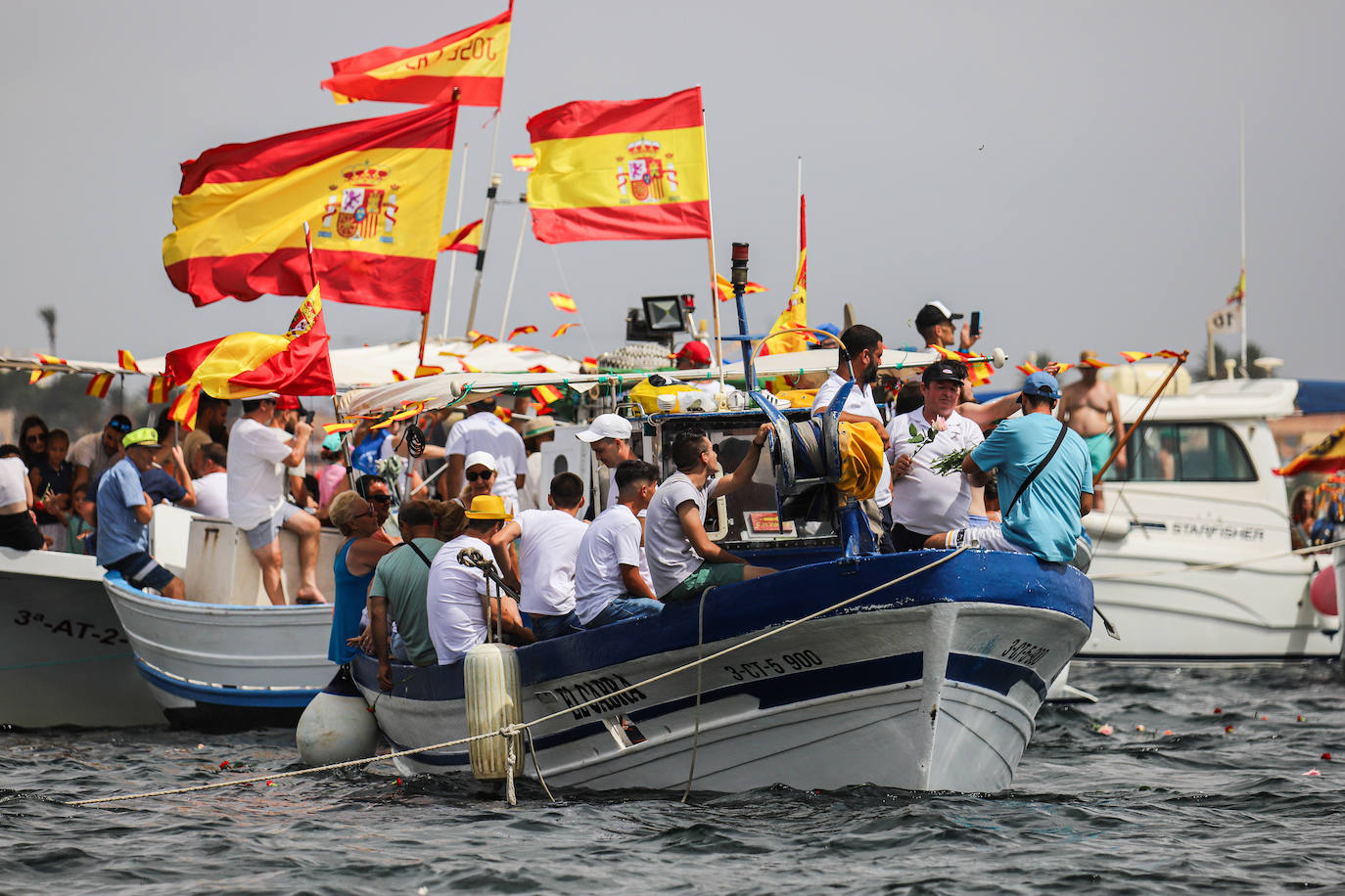 Procesión marítima de la Virgen del Carmen en Lo Pagán, en imágenes