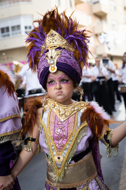 El desfile infantil de Moros y Cristianos, en imágenes