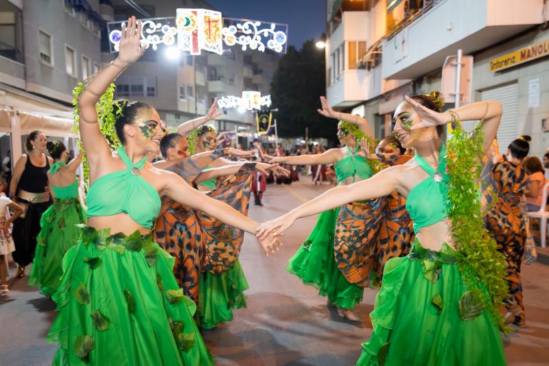 El desfile infantil de Moros y Cristianos, en imágenes