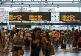 Zona de control de equipajes en la estación de Alicante.