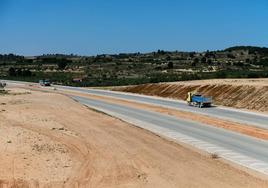 Estado de las obras entre Yecla y Caudete, con la plataforma prácticamente finalizada, el pasado viernes.