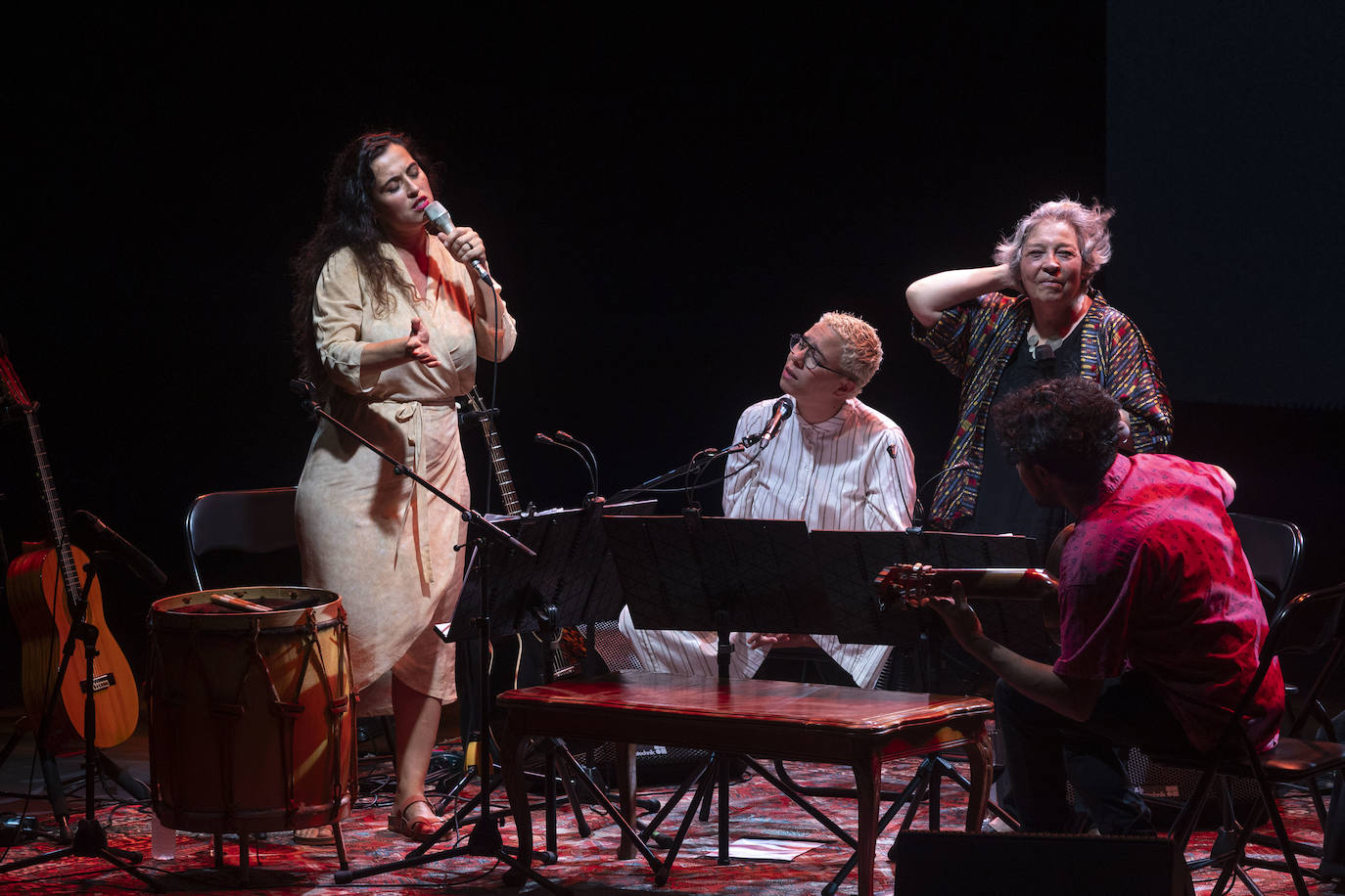 Silvia Pérez Cruz, María Gadú y Liliana Herrero, este viernes, durante su concierto en La Mar de Músicas.