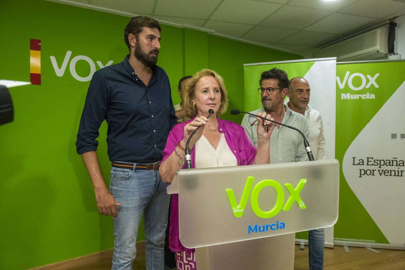 Comparecencia de los candidatos de Vox por la Región de Murcia, en imágenes