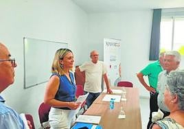 Conchita Ruiz Caballero, con el Consejo de Participación de Mayores.