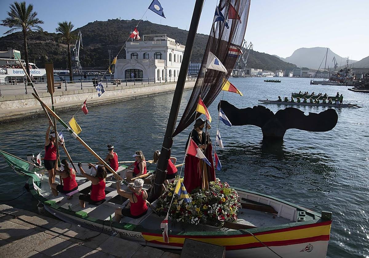 La procesión marinera de Cartagena en honor a Santiago, en imágenes