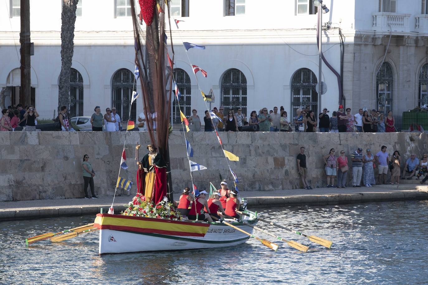 La procesión marinera de Cartagena en honor a Santiago, en imágenes