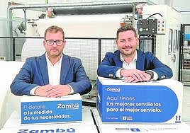 El CEO de Zambú, Raúl Fernández Avilés, y el director de Desarrollo de Negocio,Javier Fernández Avilés, en la fábrica y centro logístico de la compañía.