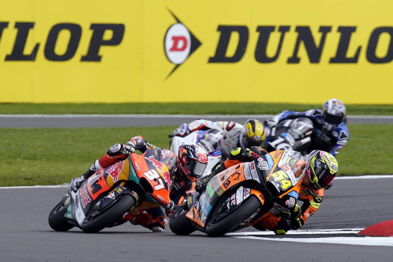 Aldeguer logra su primera victoria en Moto2, en imágenes