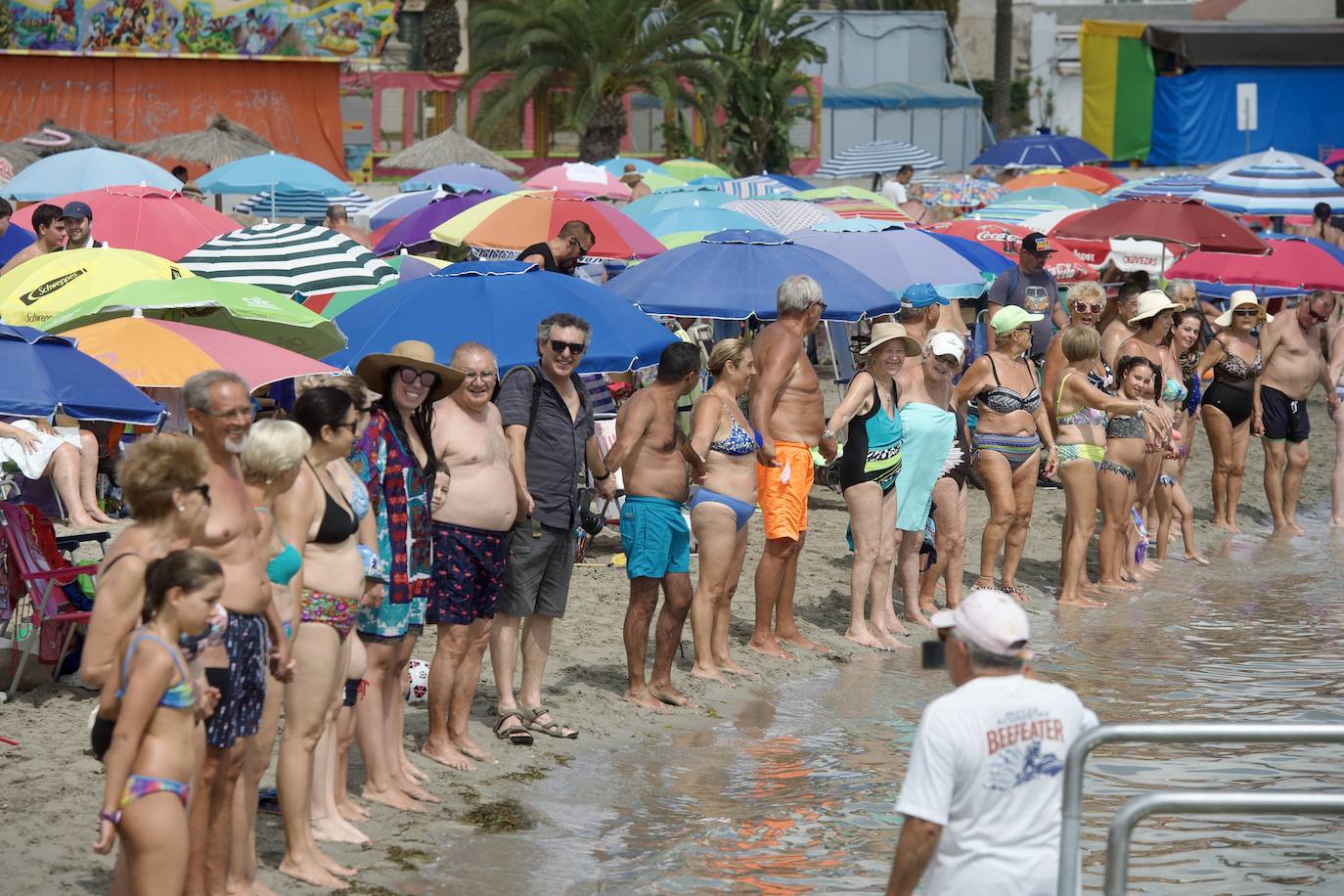 El tercer abrazo al Mar Menor, en imágenes