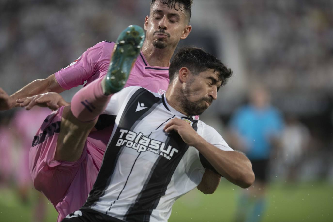 La derrota del Cartagena frente al Eldense, en imágenes