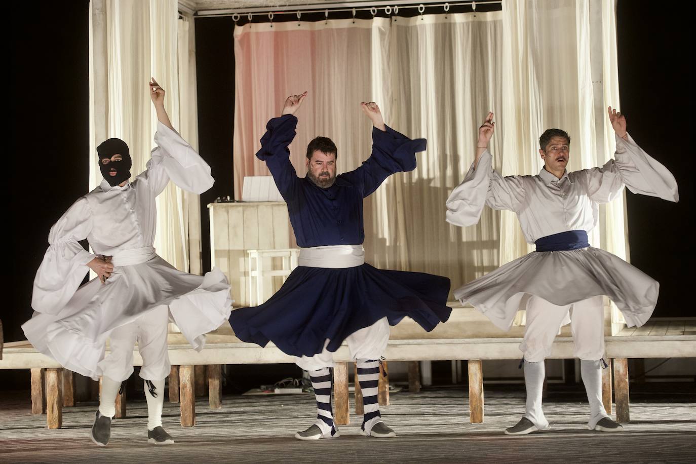 Pepón Nieto recibe el premio del 53 Festival de San Javier