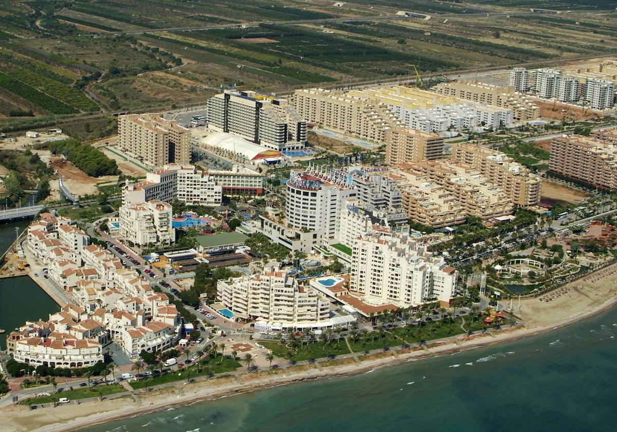 Vista aérea del complejo Marina d'Or.