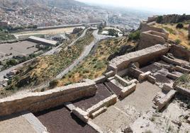 Panorámica de la juderia del castillo de Lorca. Ciudad de Lorca desde los altos del castillo, donde se ubica la judería y la sinagoga, hallada durante las obras del Parador.