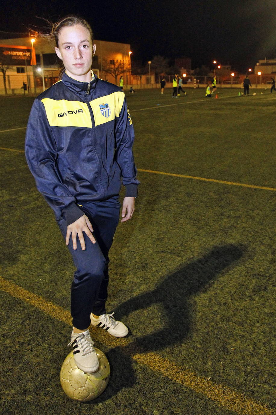 Eva Navarro, con la ropa del SPA Alicante, uno de sus primeros equipos.