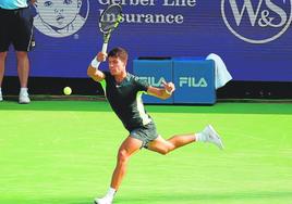 Alcaraz, en uno de los puntos de la semifinal del Masters 1000 de Cincinnati que le enfrentó al polaco Hubert Hurkacz.