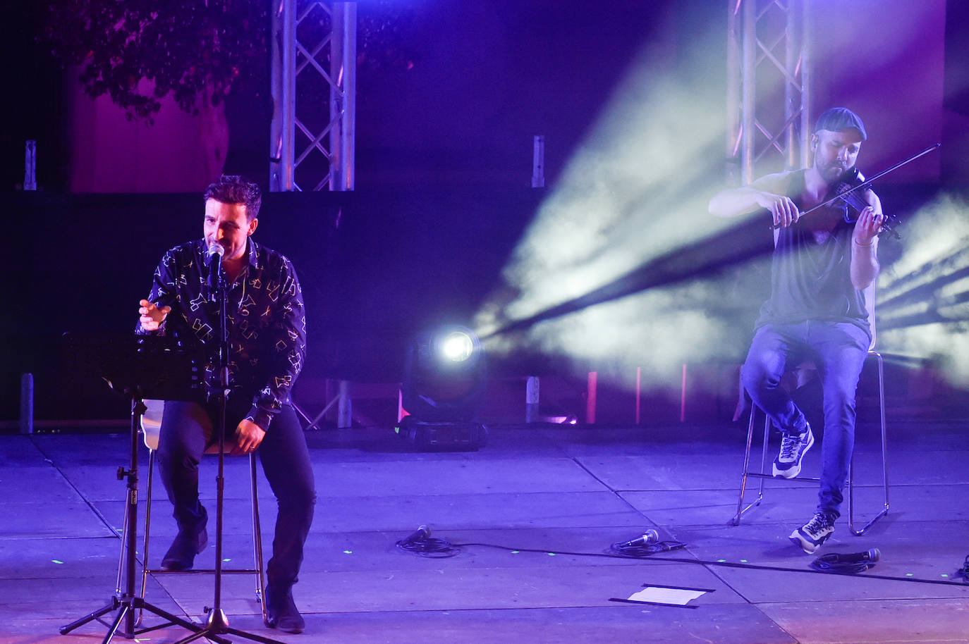 Las imágenes de la actuación del pregonero de la Feria de Murcia, Diego Cantero