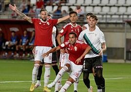 La derrota del Real Murcia frente al Córdoba, en imágenes
