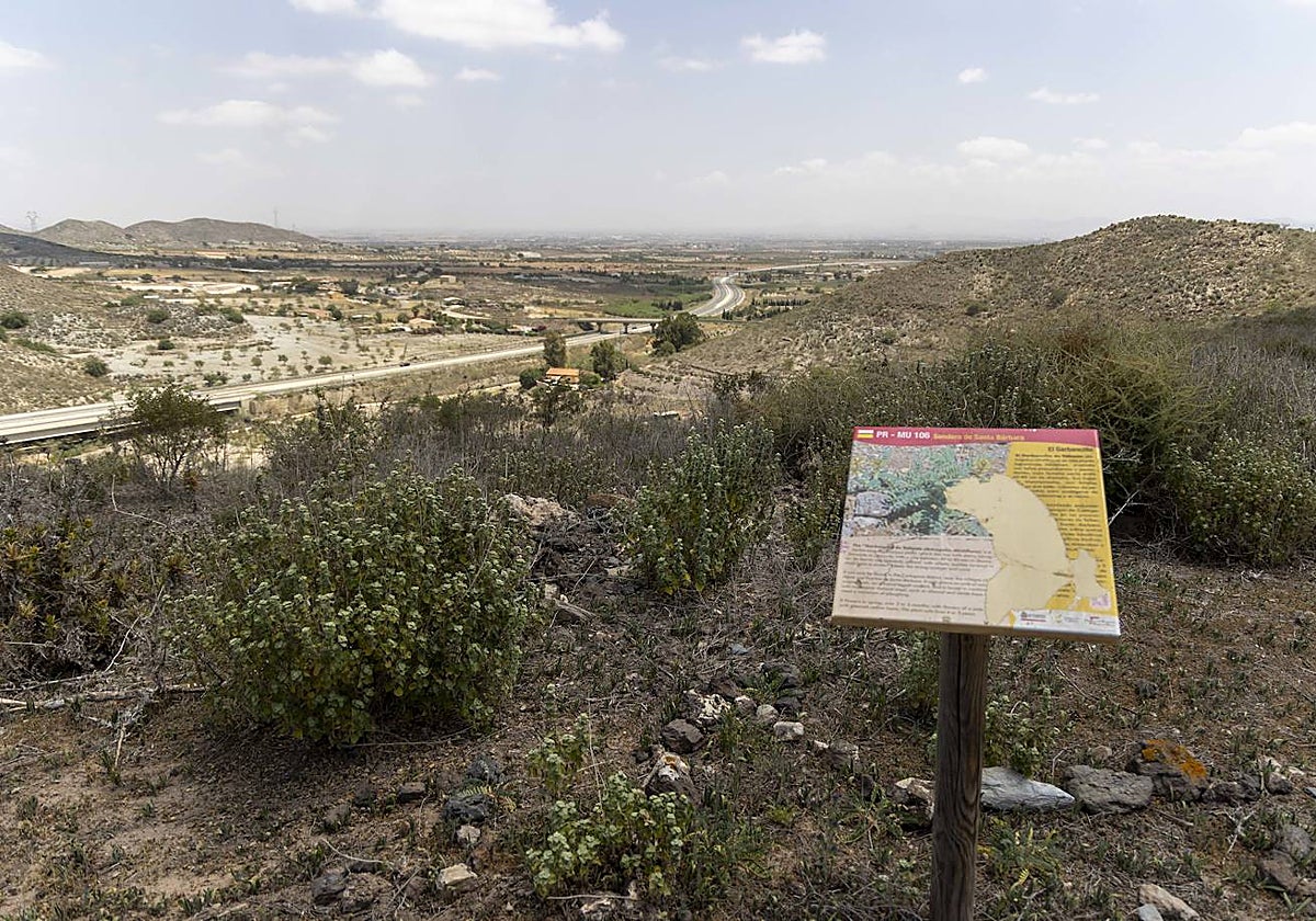 Vista general de Los Puertos de Santa Bárbara, donde Cemex quiere hacer catas.