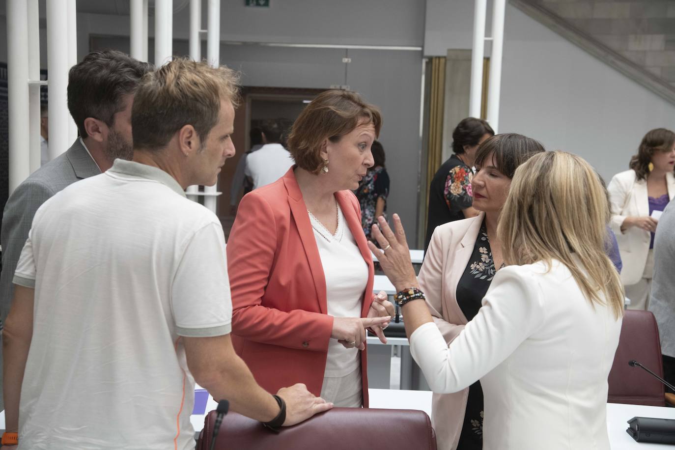 La primera sesión del debate de investidura, en imágenes