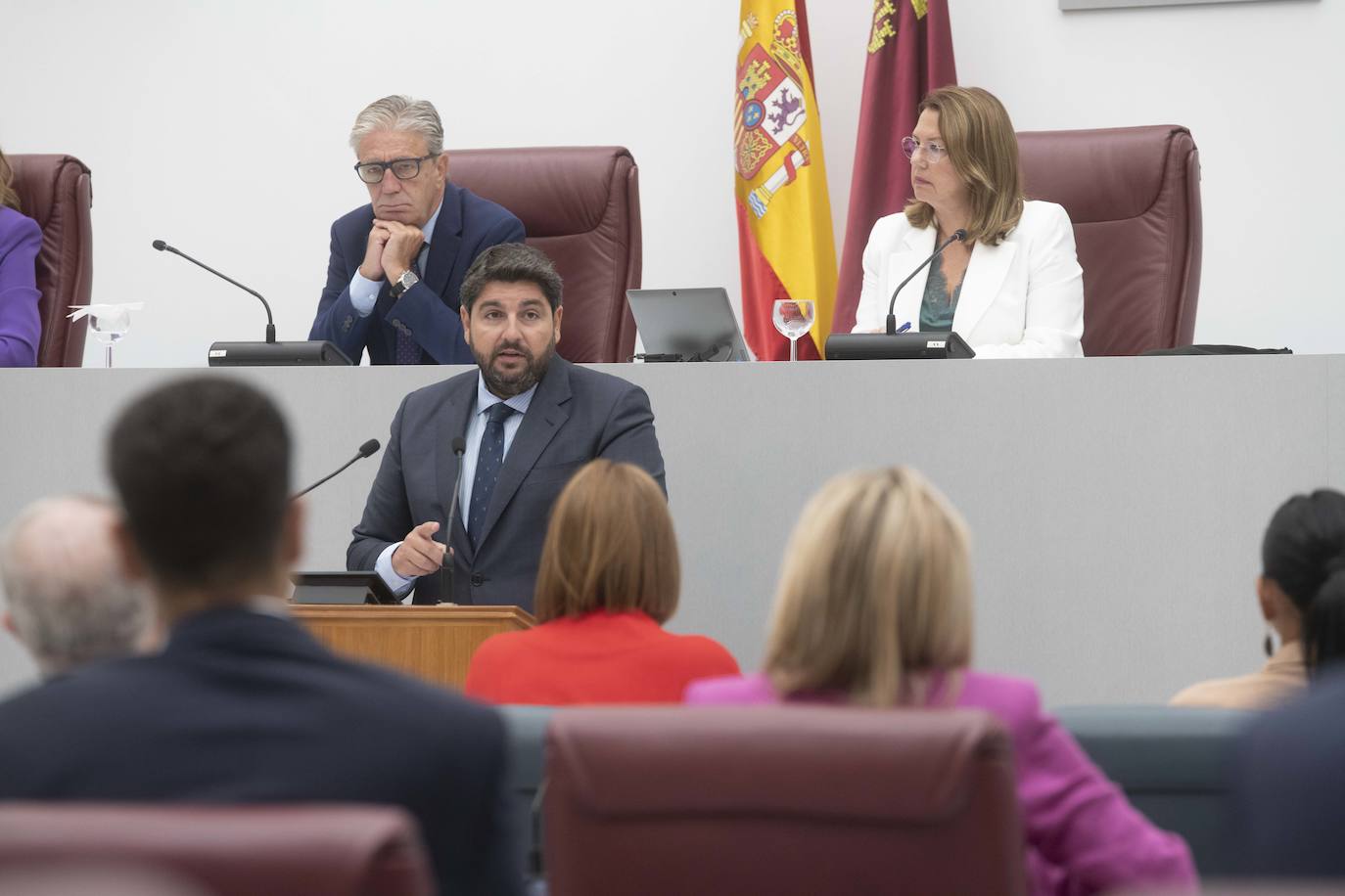 En imágenes: López Miras es elegido presidente del Gobierno regional