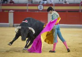 Imagen de archivo de Sebastián Castella durante una corrida de toros en Granada.