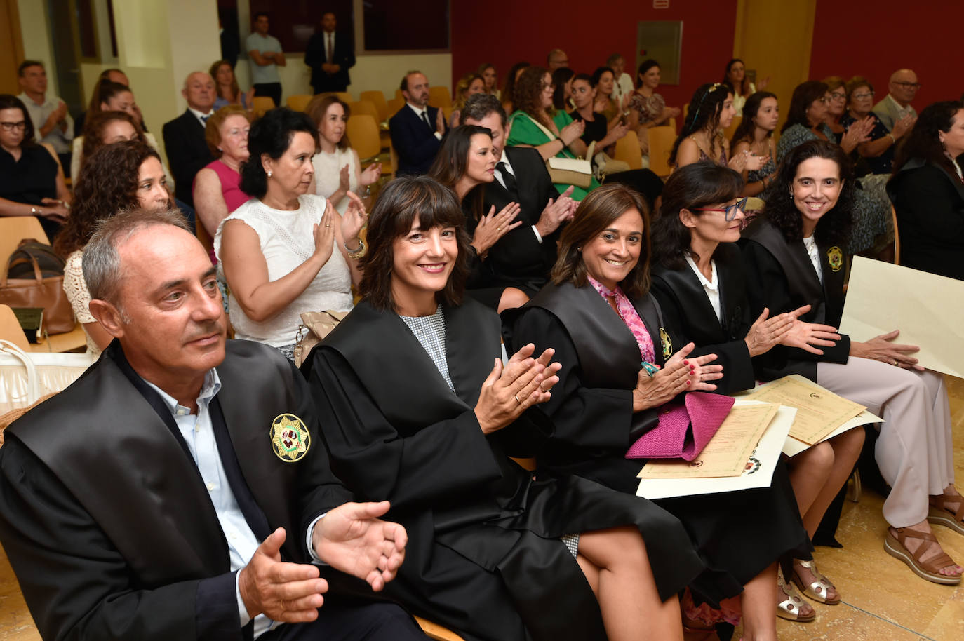 El acto de los procuradores de la Región de Murcia en la Ciudad de la Justicia, en imágenes