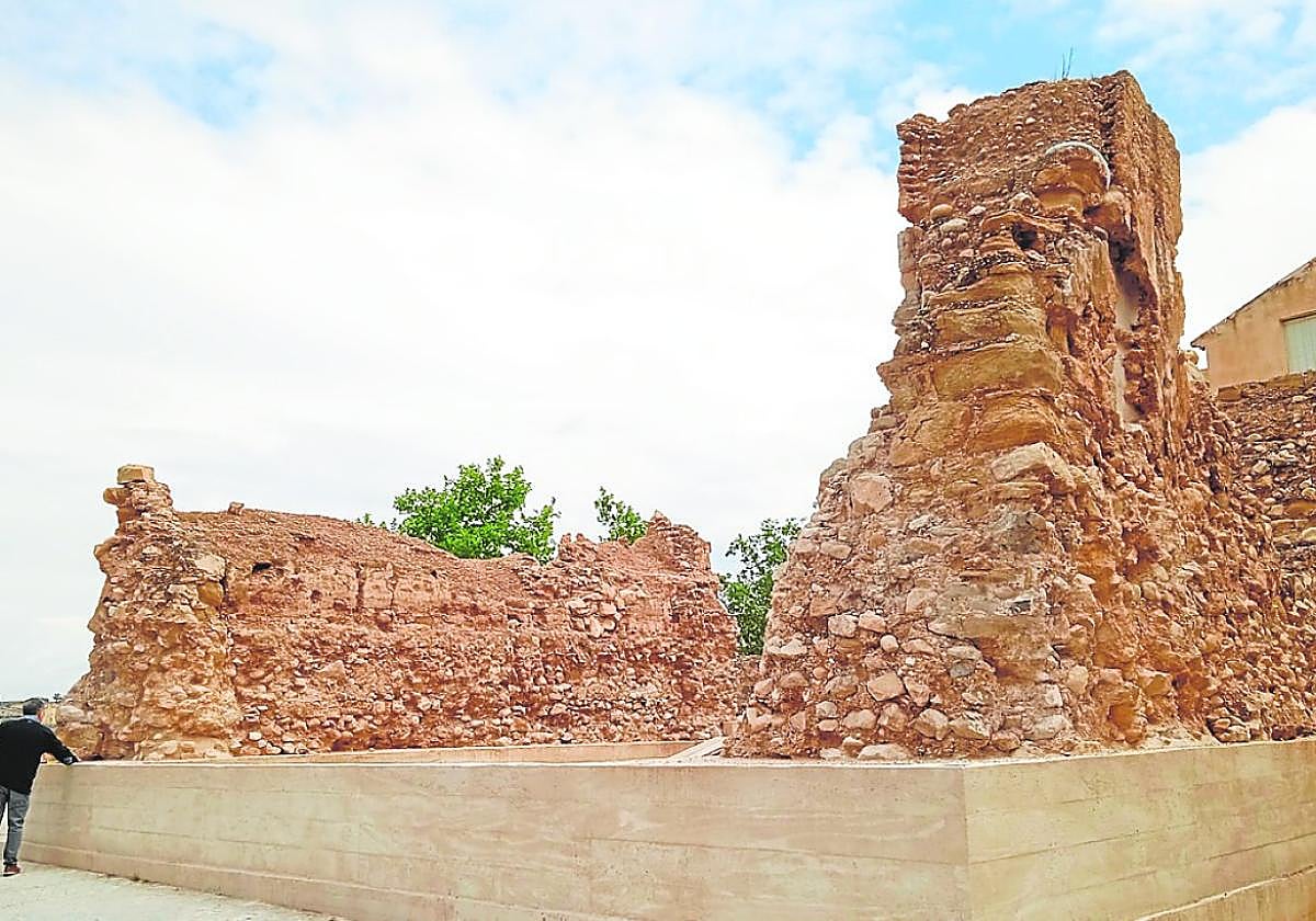 Restos de la torre de homenaje, tras su consolidación en mayo pasado.