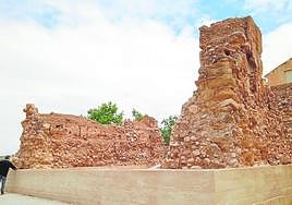 Restos de la torre de homenaje, tras su consolidación en mayo pasado.