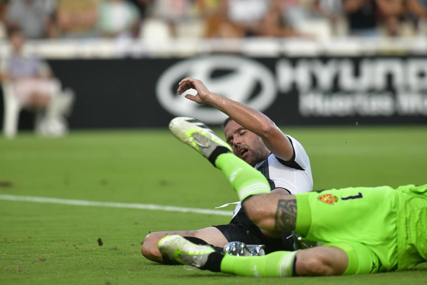 La derrota del Cartagena frente al Real Zaragoza, en imágenes