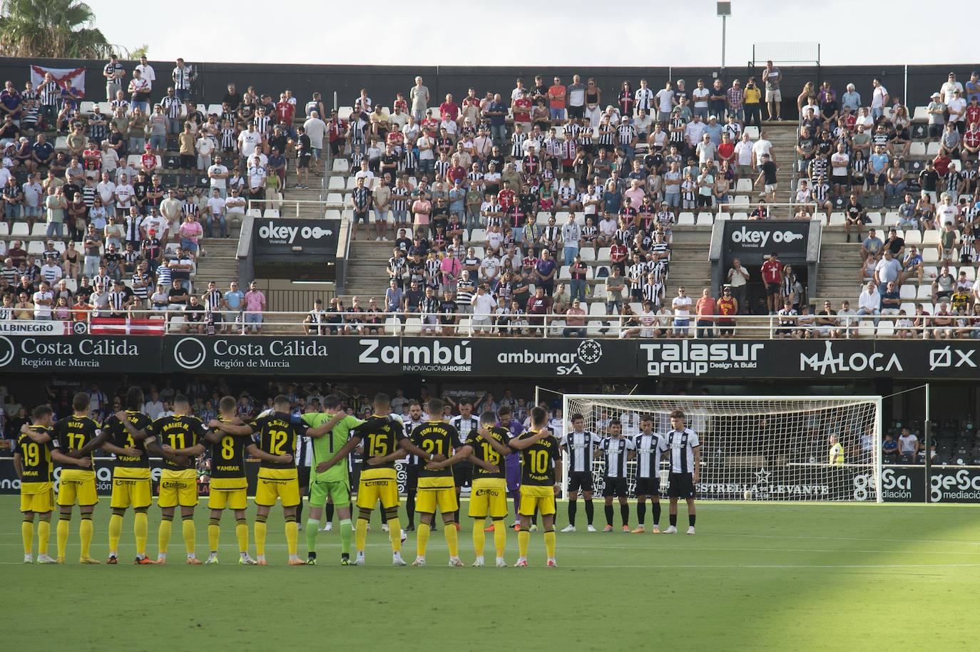 La derrota del Cartagena frente al Real Zaragoza, en imágenes