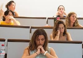 Las oposiciones a auxiliar educativo de 2023 en la Región de Murcia, en imágenes