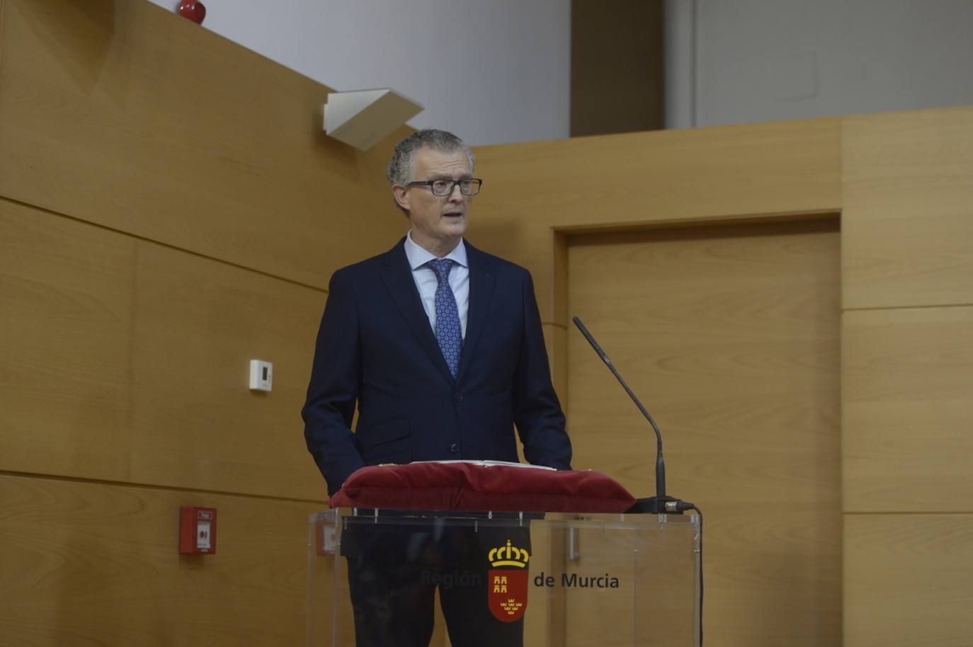 La toma de posesión de los consejeros del Gobierno regional, en imágenes