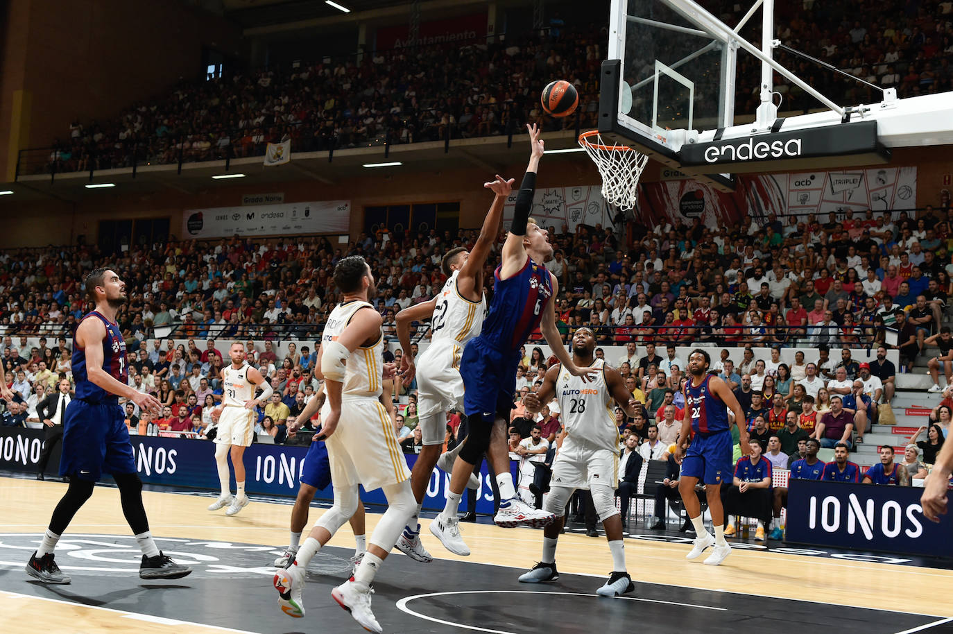 La victoria del Madrid ante el Barcelona en la Supercopa, en imágenes