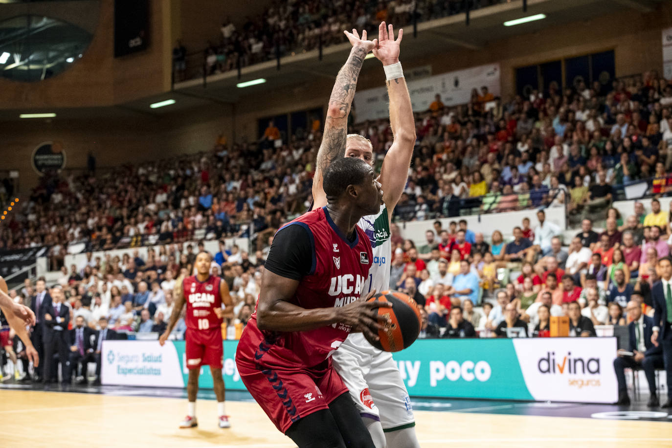 La derrota del UCAM Murcia ante Unicaja en las semifinales de la Supercopa, en imágenes