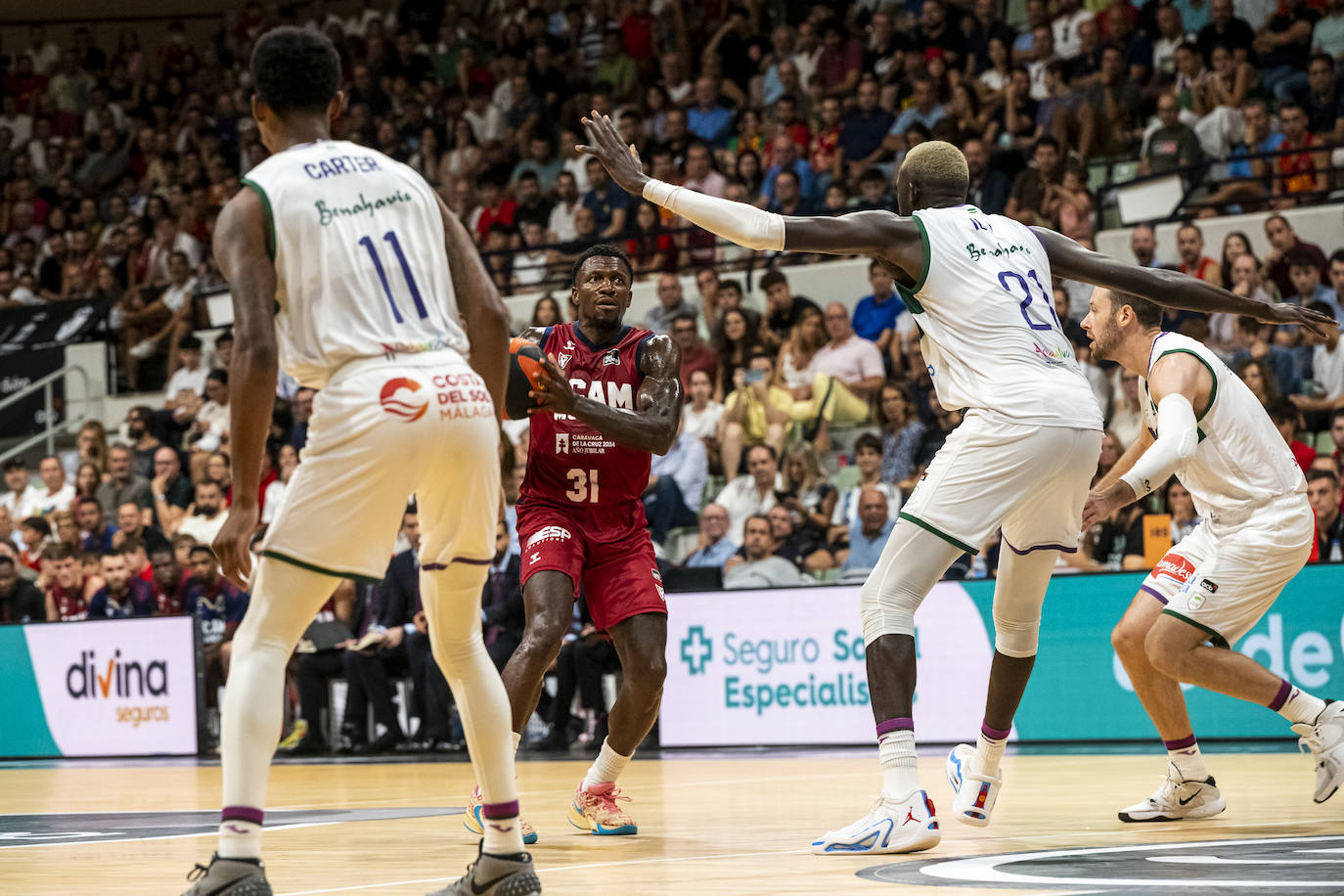 La derrota del UCAM Murcia ante Unicaja en las semifinales de la Supercopa, en imágenes