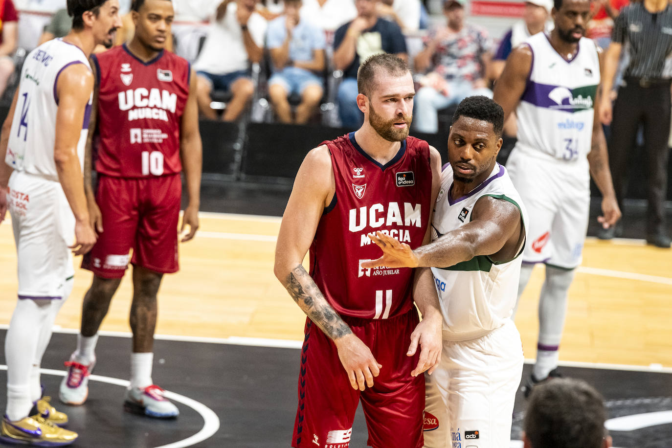 La derrota del UCAM Murcia ante Unicaja en las semifinales de la Supercopa, en imágenes